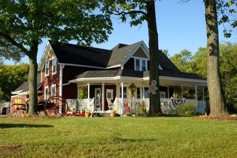 The Gingerbread House (Muskego)