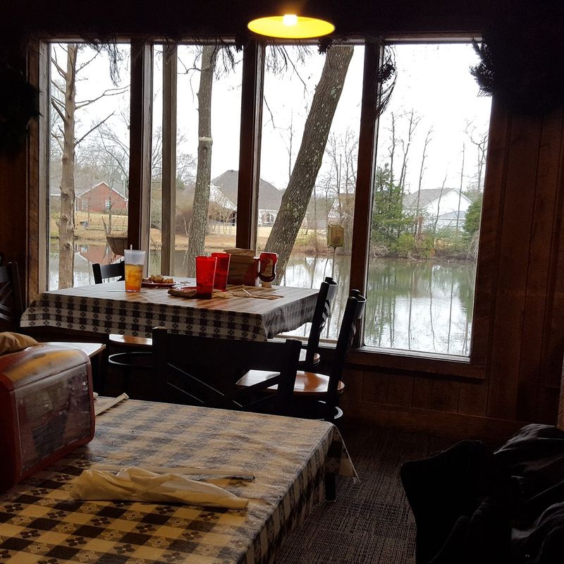 Service, Seating, and Accessibility