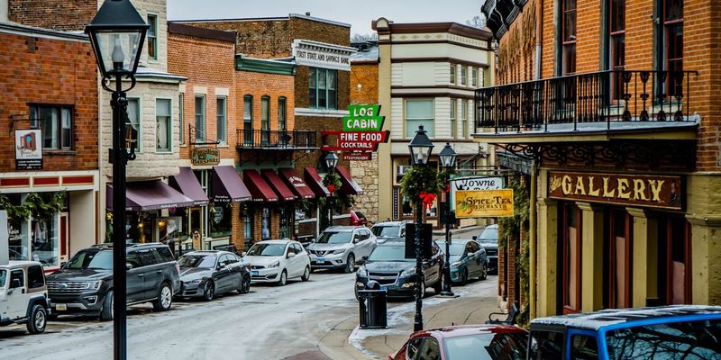 Quiet Streets That Reward Slow Exploration