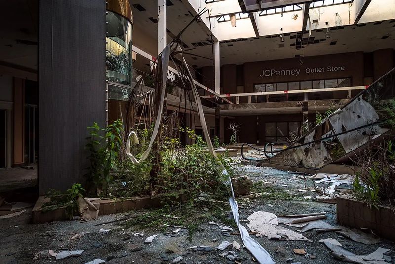 A Structure Built for Crowds That Never Returned