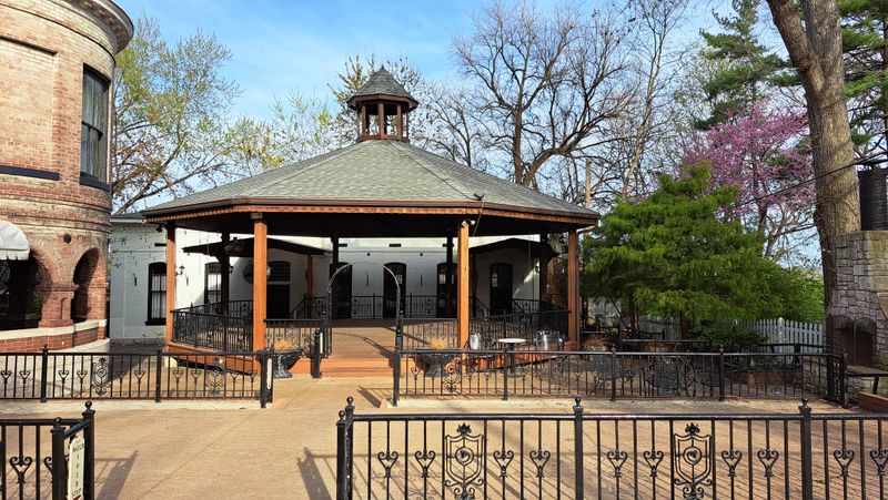 The Surrounding Benton Park Neighborhood and Its Historic Streets