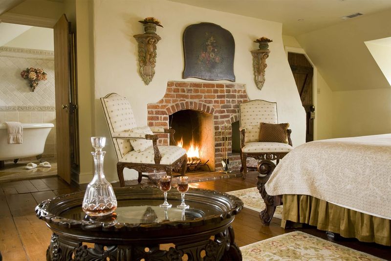 Rooms Filled With Centuries of Annapolis Stories