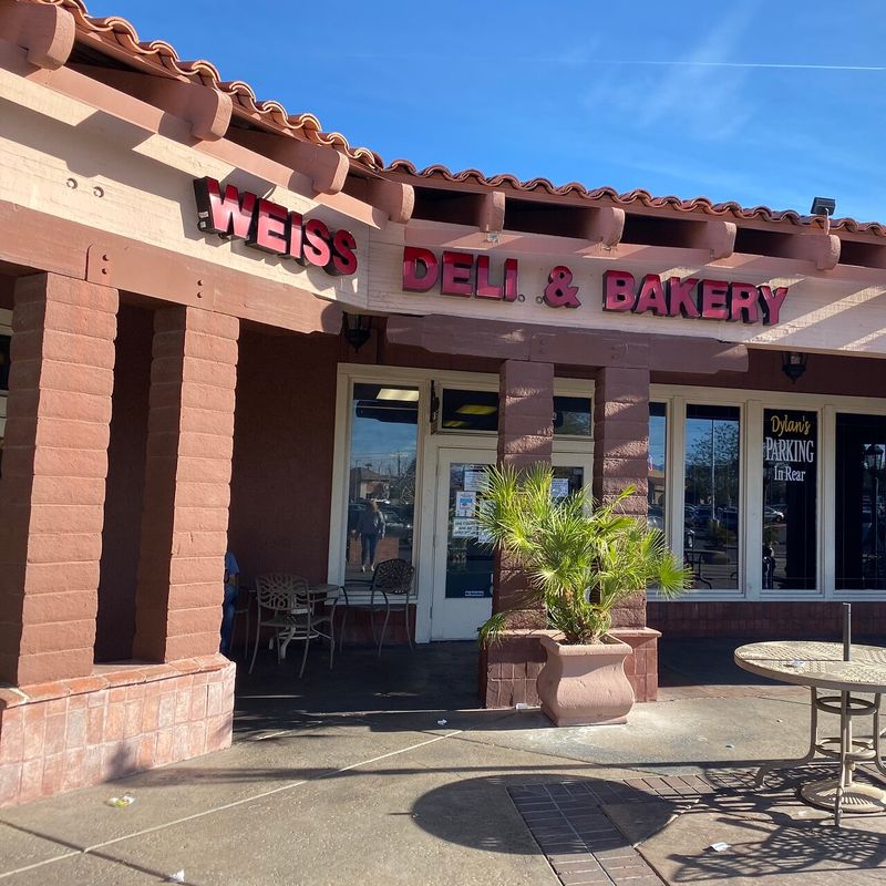 Weiss Restaurant Deli Bakery, Reno