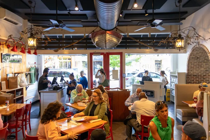 Jonah's Fish & Grits (Thomasville)