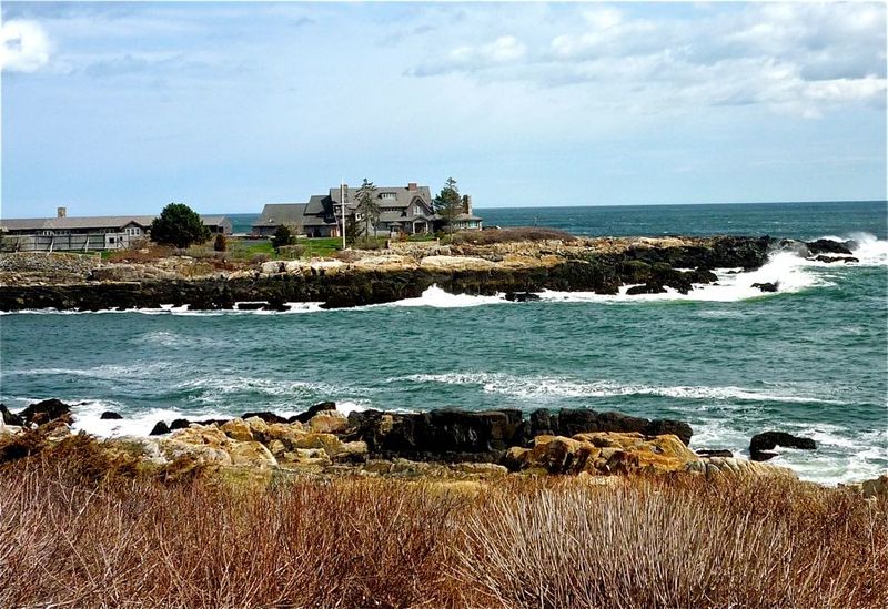 Ocean Avenue Offers Windswept Winter Walking Routes