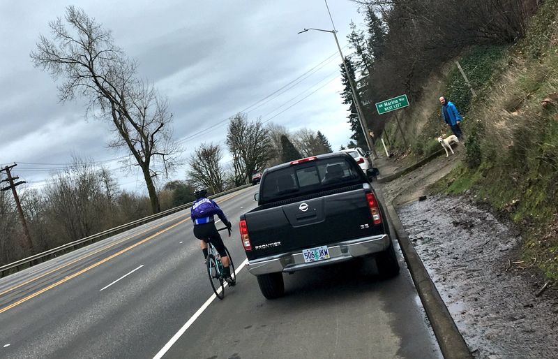 Safety Risks on the Shoulder