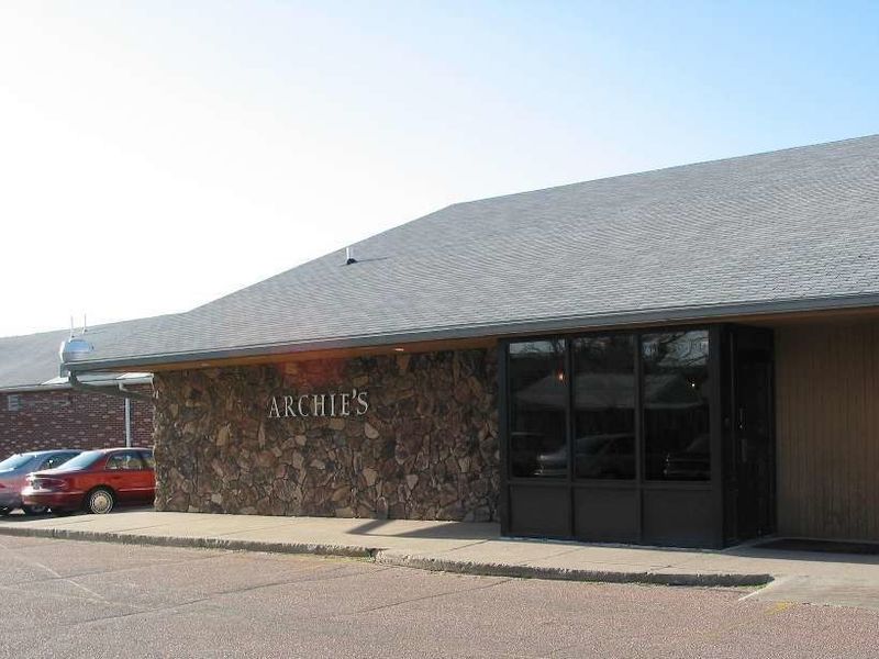 Archie's Waeside Café (Le Mars)