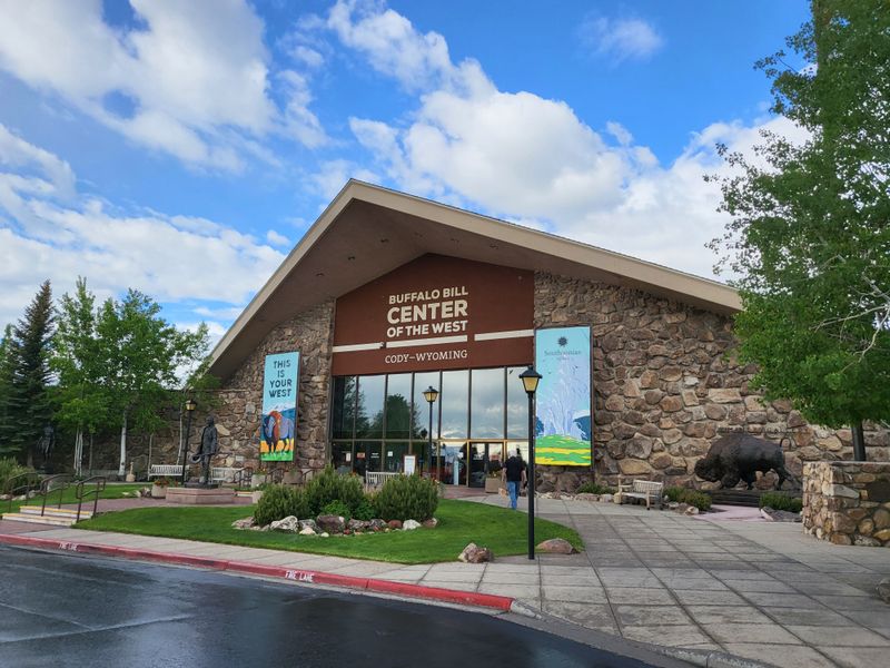 Cody: Historic Sheridan Avenue