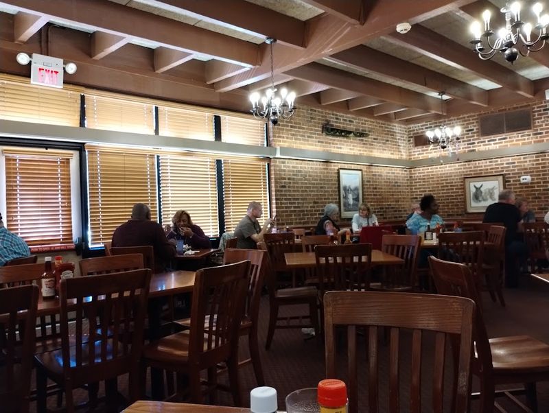 Smithfield’s Chicken ’N Bar-B-Q – Goldsboro