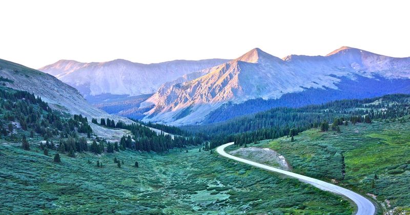 Cottonwood Pass (Chaffee County Road 306)