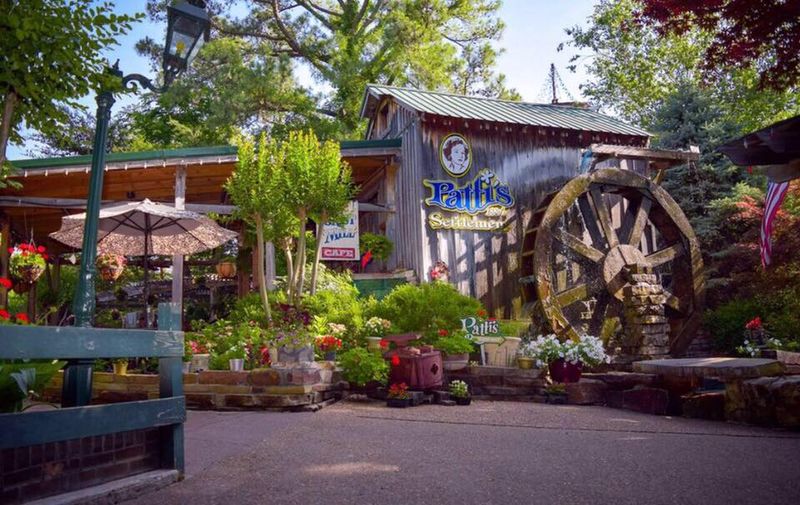 Patti's 1880's Settlement (Grand Rivers)