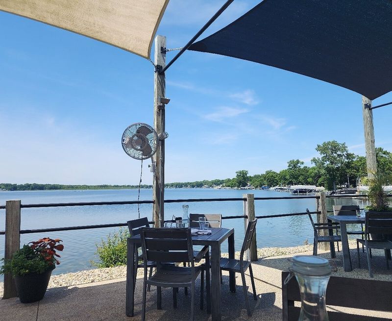 Cove Lakeside Bistro