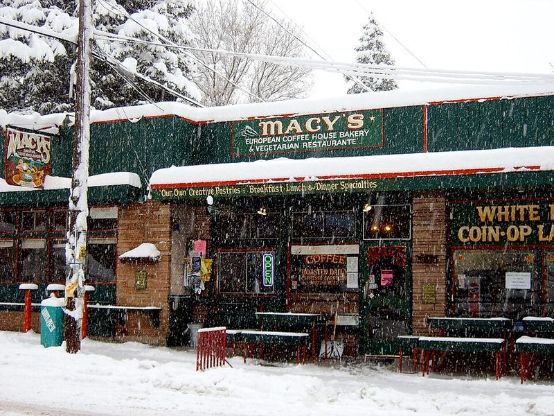Macy's European Coffeehouse & Bakery in Flagstaff