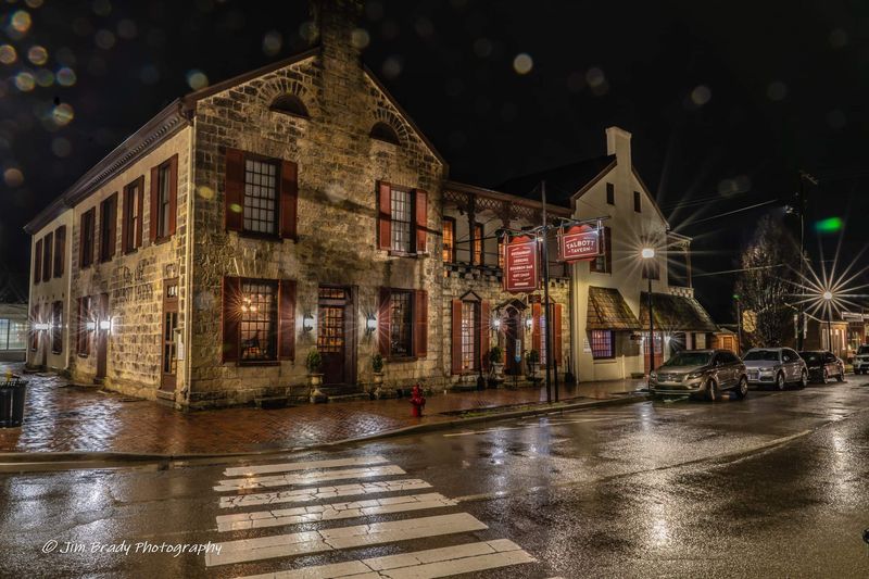 A Practical Guide to Visiting Bardstown at Night