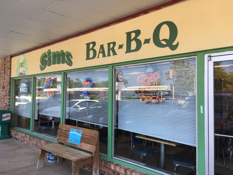 Sims Bar-B Que