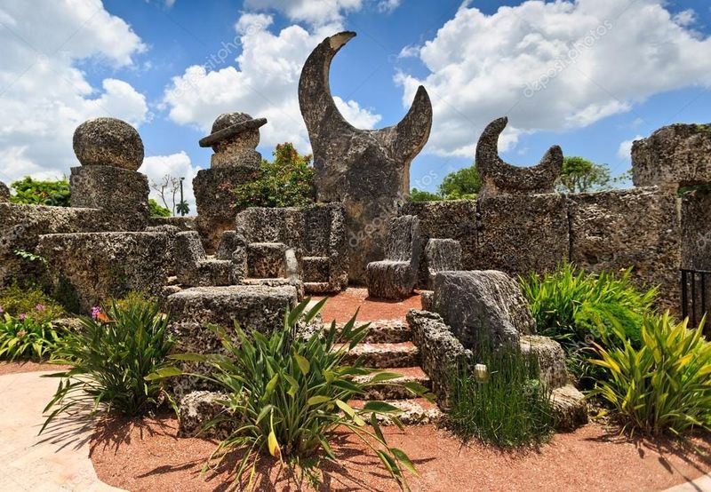 Coral Castle – Homestead