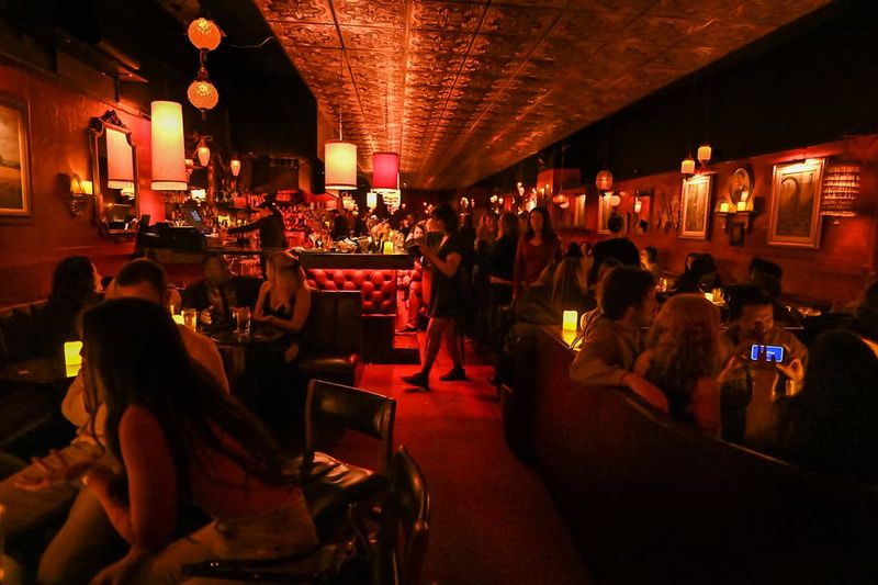 An Intimate Underground Setting