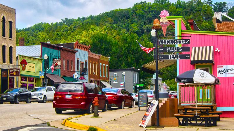 A Pace Designed for Wandering Without Rush