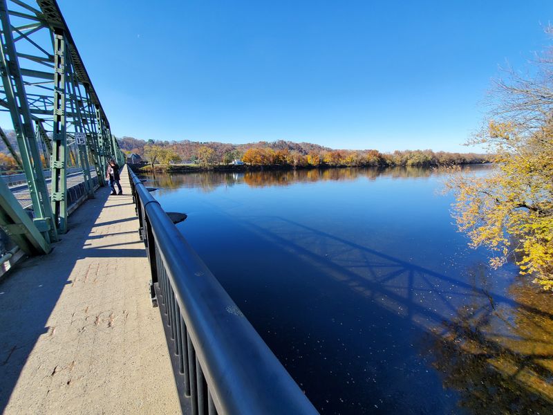 Riverside Walks Offering Calm Views of the Delaware