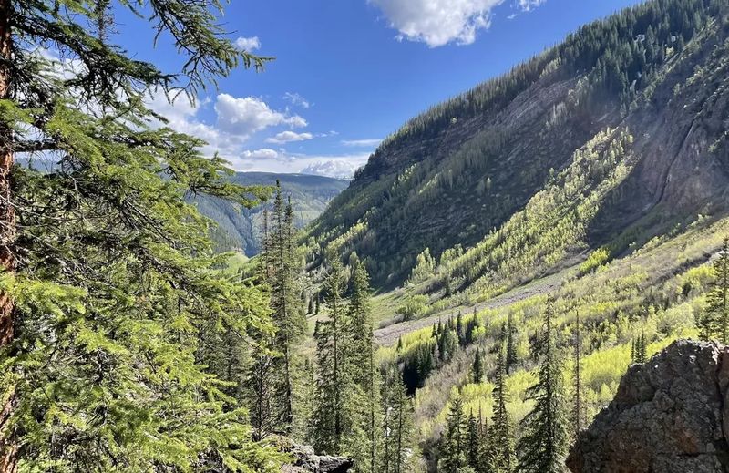 Traveling Kindly Through Mountain Spaces