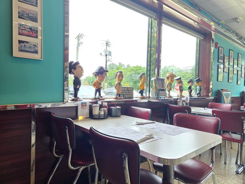 A Gathering Spot That Sits at the Heart of Darien’s Community Routine