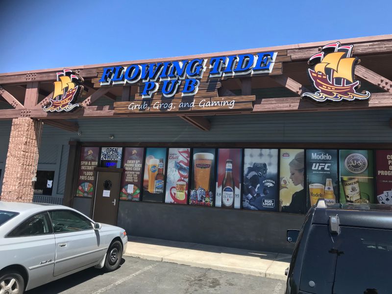 Flowing Tide Pub (Sparks)