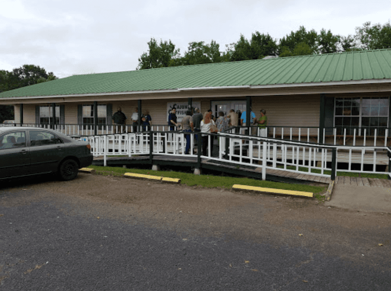 Cajun Catfish Buffet (Ville Platte) – Seafood Feast Worth the Drive