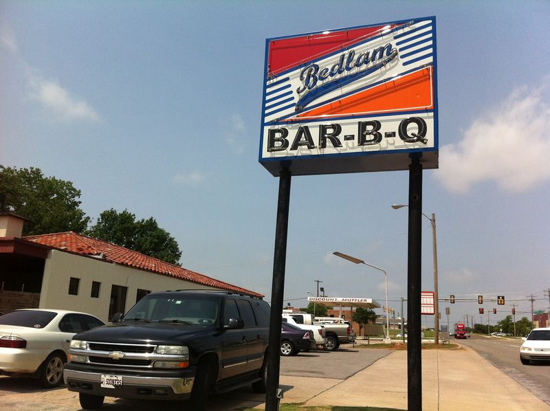 Bedlam BAR-B-Q Dine in and patio