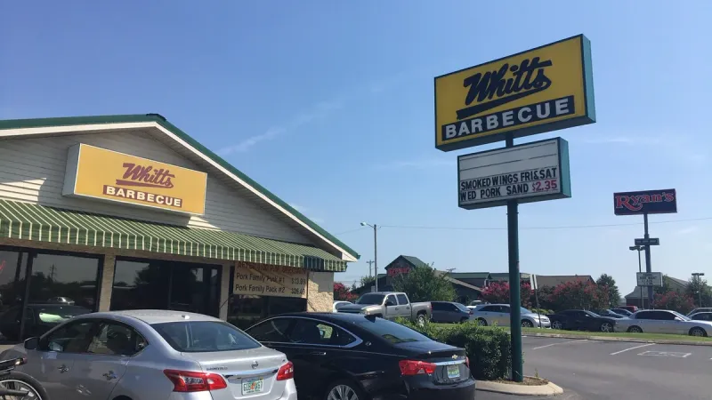 Whitt’s Barbecue, Nashville, Lebanon Pike style