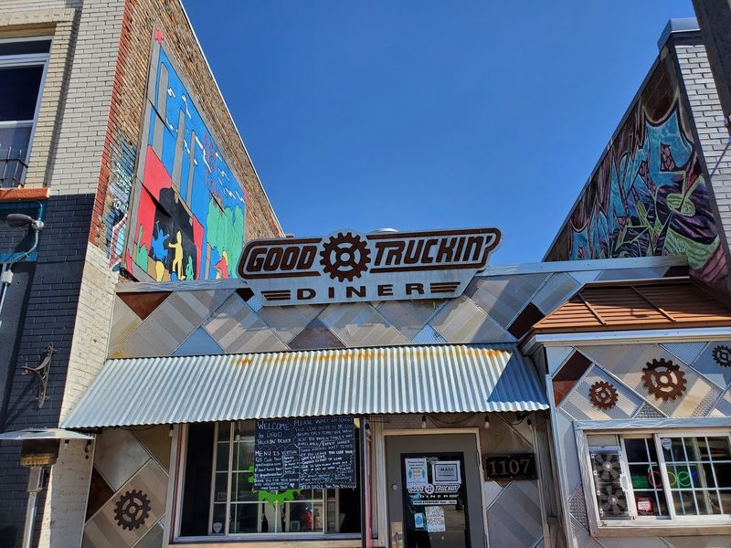 Good Truckin' Diner