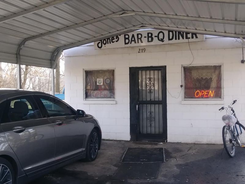 Jones Bar-B-Q Diner