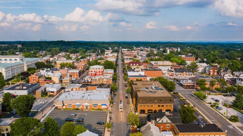 Independent Shops and Fair Trade Focus