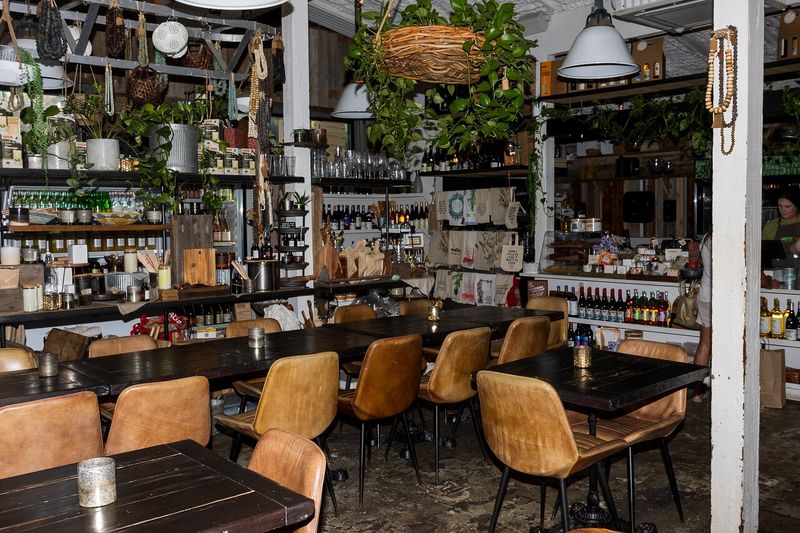 BLDG 5 Oyster Bar & Patio (Baton Rouge)