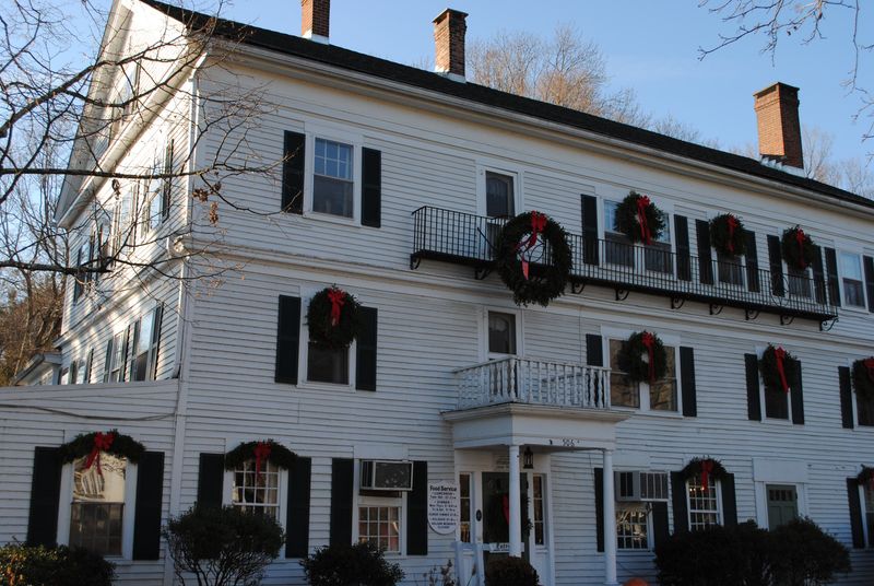 A Ghost Named Betty Still Polishes the Glass