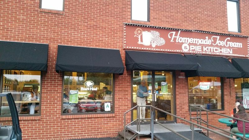 Homemade Ice Cream and Pie Kitchen, Louisville