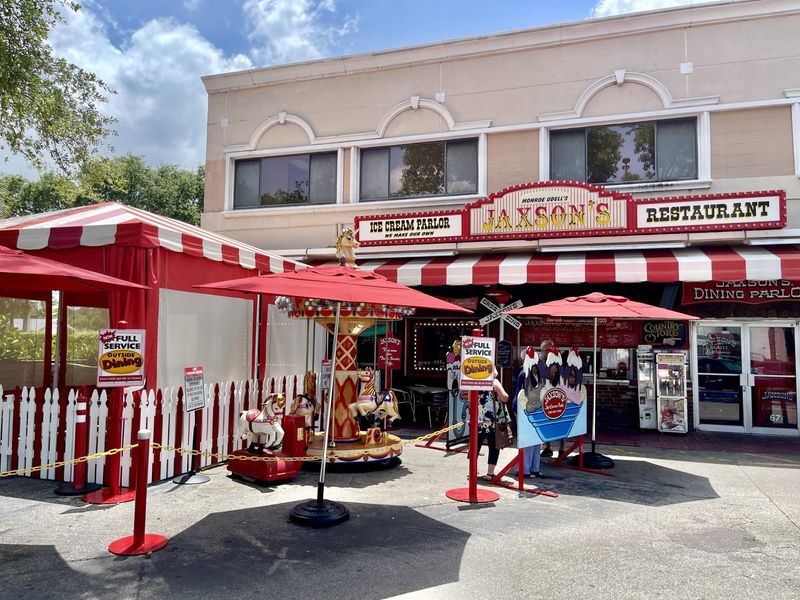 Jaxson's Ice Cream Parlour and Restaurant: Dania Beach