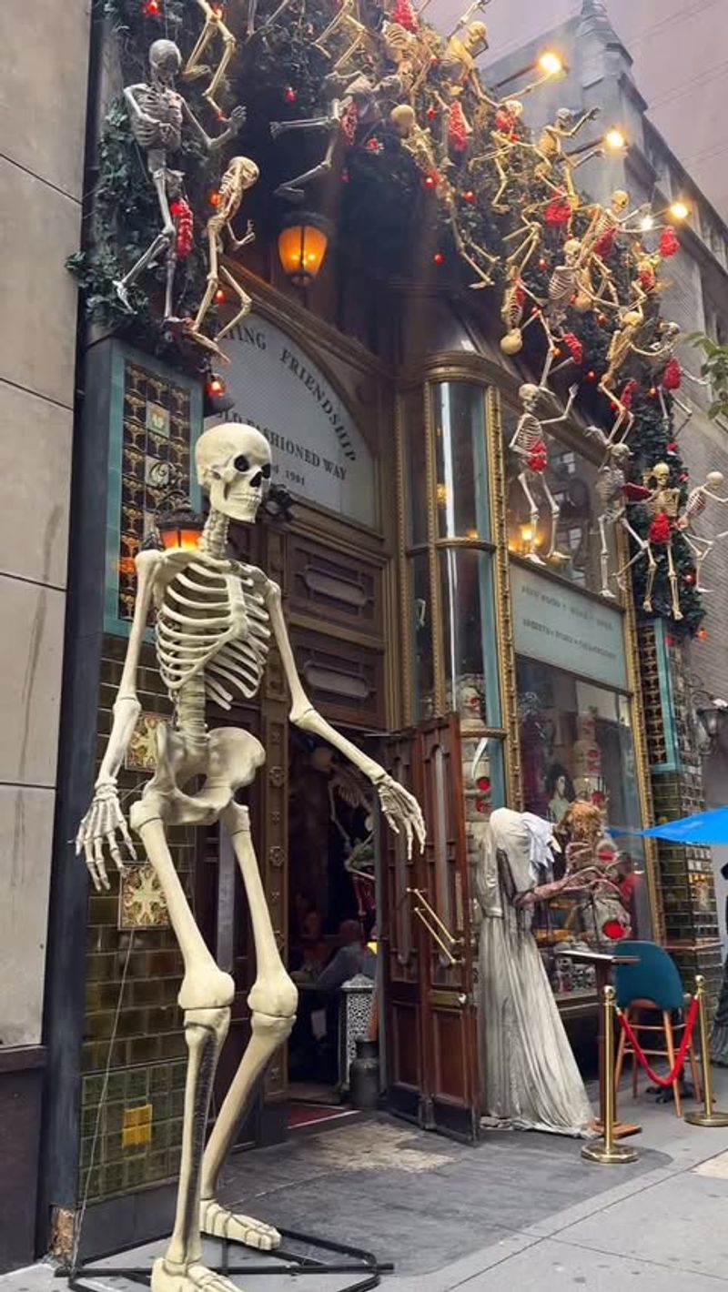 Lillie’s Victorian Establishment