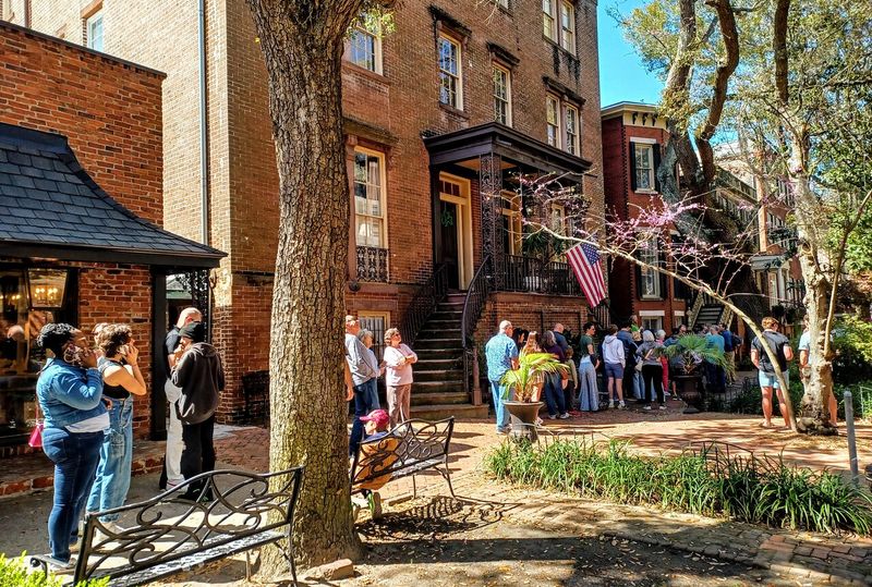 Mrs. Wilkes' Dining Room (Savannah, GA)