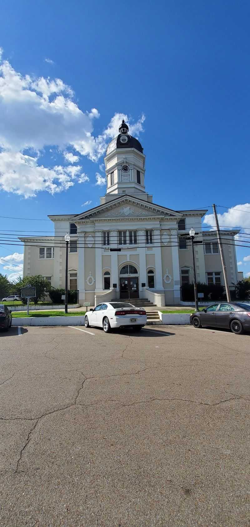 Hanover’s Tree Lined Avenues and Campus Charm