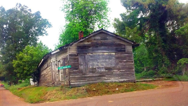 Sugar Hill’s Hilltop Views Beneath Winter Skies