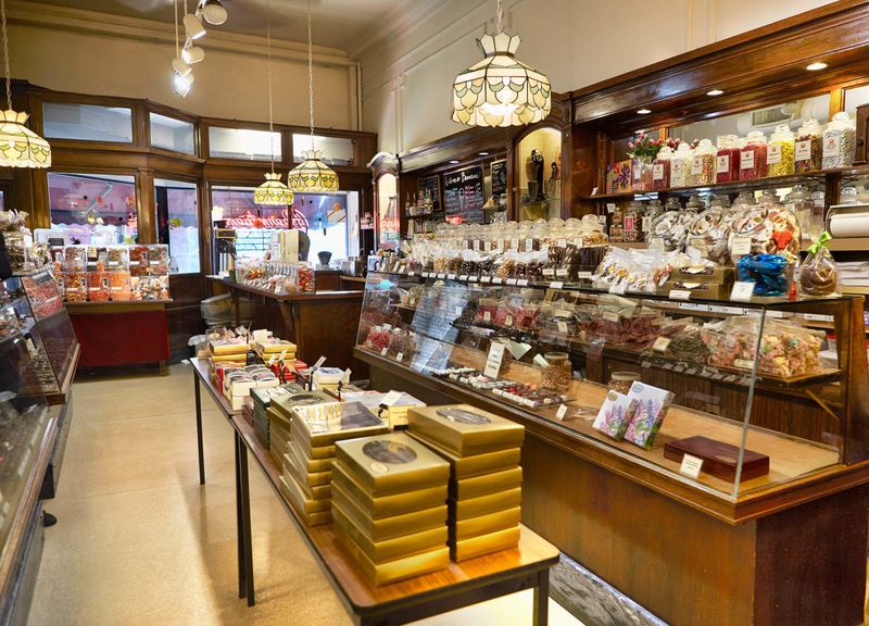 Beerntsen's Confectionary (Manitowoc)