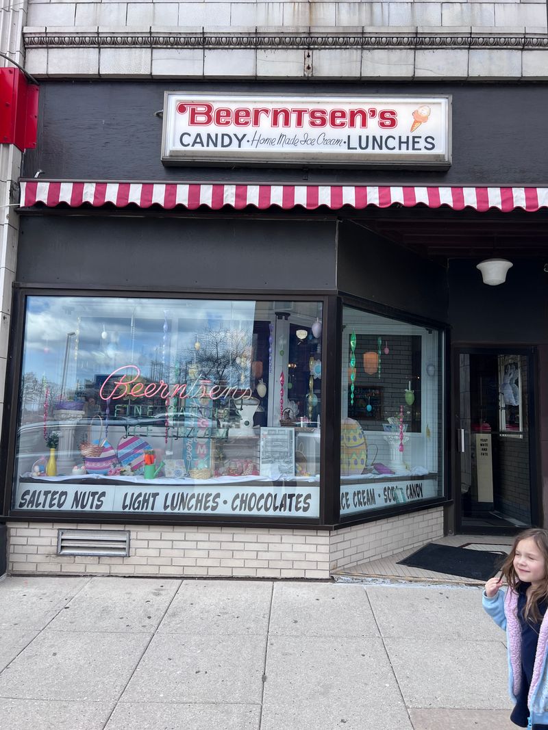 Beerntsen's Confectionary