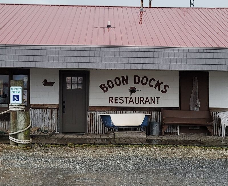 Boondocks Restaurant, Smyrna