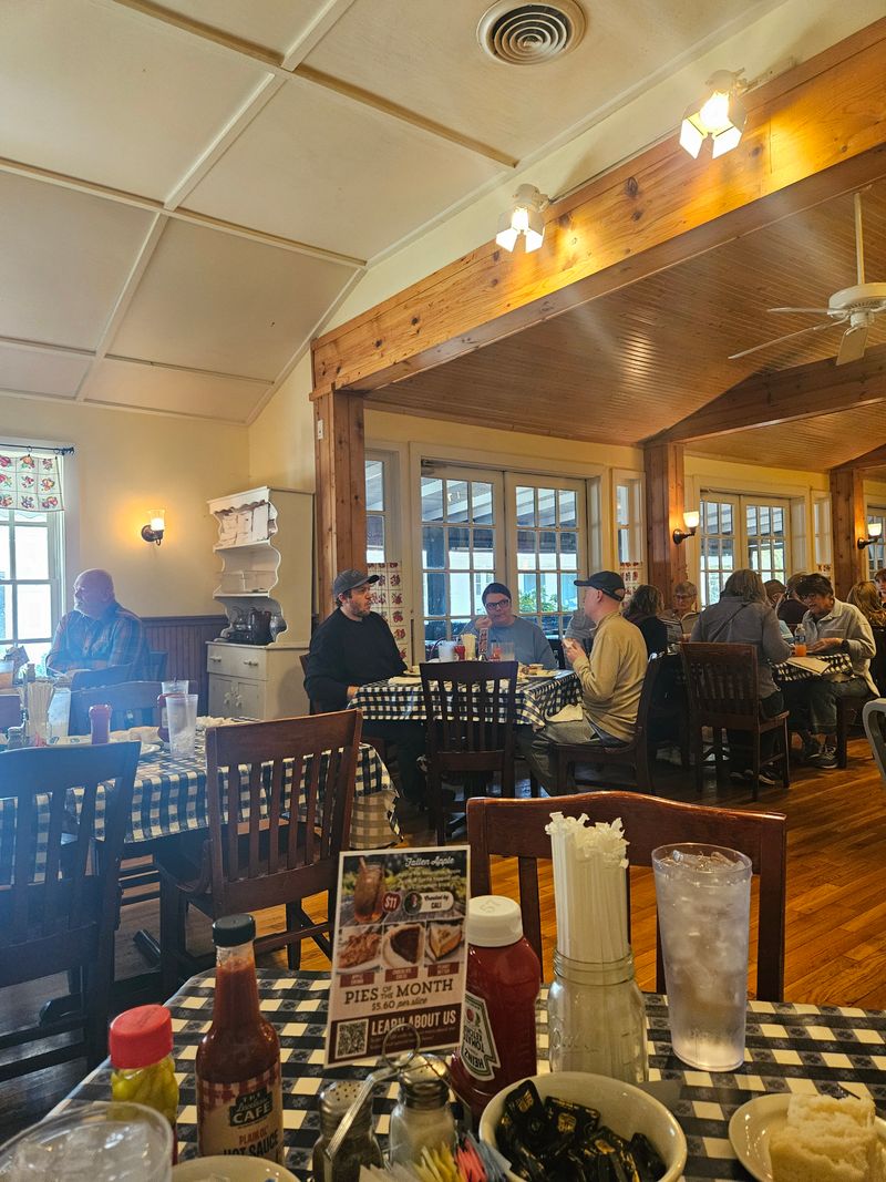 Weekend Brunch Worth the Wait