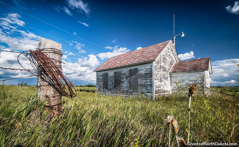 Spiritwood Lake Shore Cabin, near Jamestown