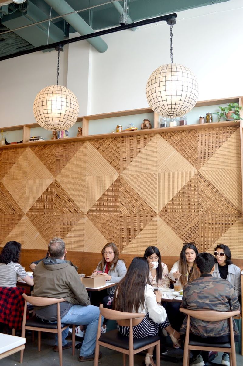 Hood Famous Cafe + Bar