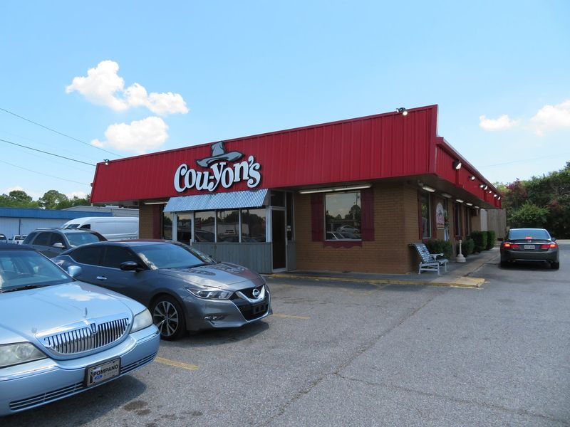 Cou-yon's Cajun Bar-B-Q, Port Allen