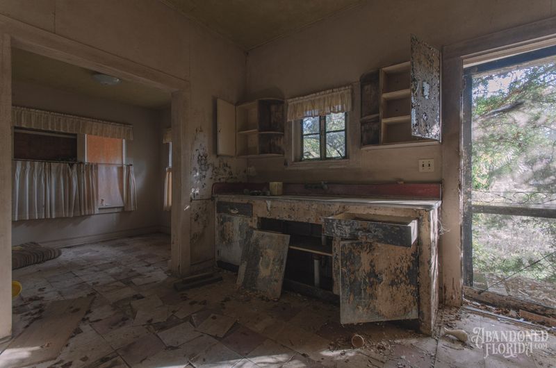 Why Travelers Still Stop to Look