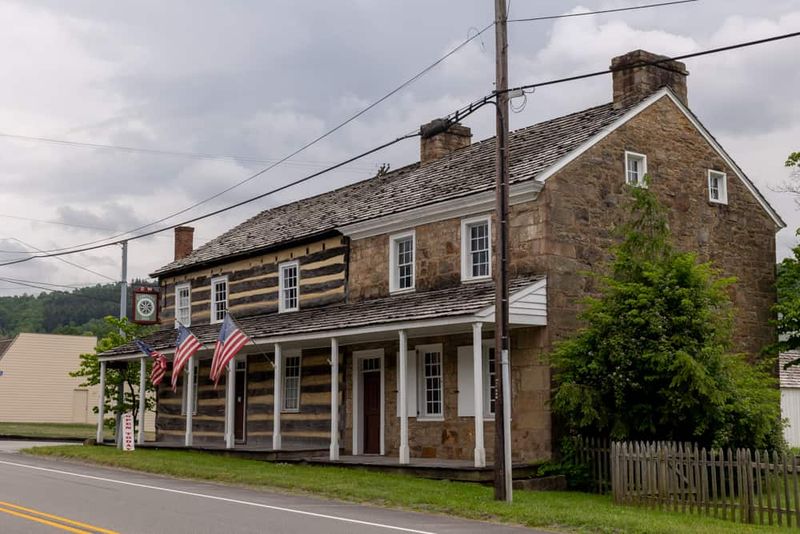 The Compass Inn Museum, Laughlintown