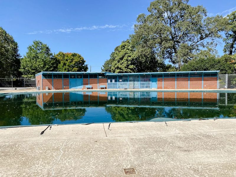 Waterfront stroll by the South Bend Pool area and nearby lakes